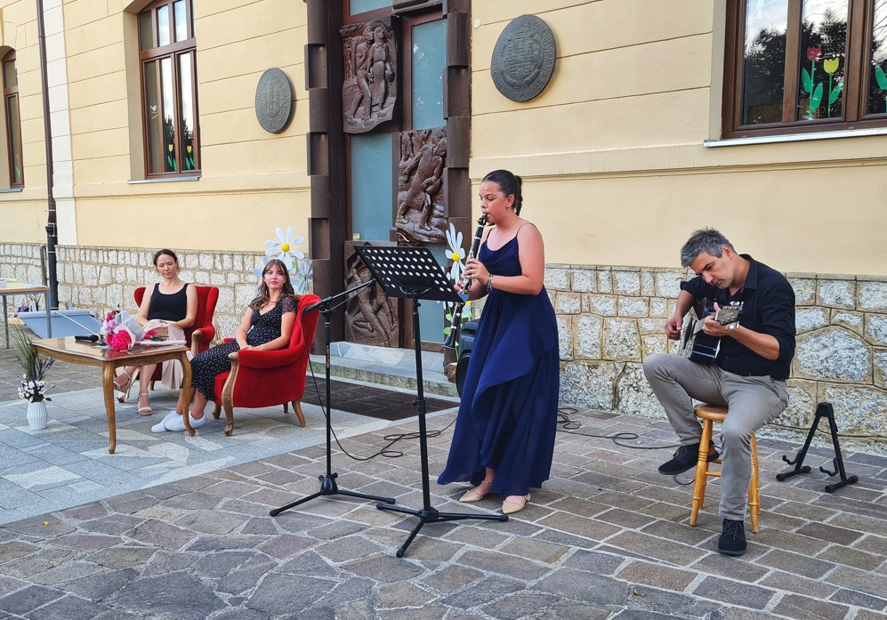 ula bratkovic ce bi zvezde izpolnjevale zelje zalozba 5ka 04